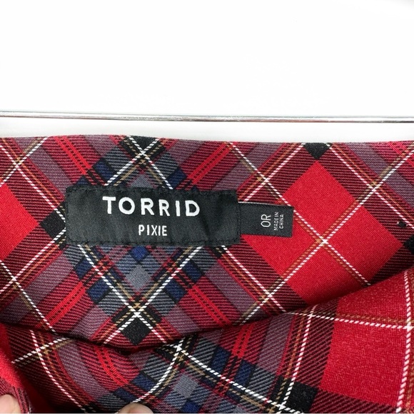 Torrid plaid full length signature ponte legging size 0R - Picture 4 of 6